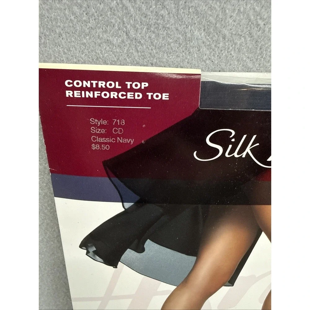 hanes silk reflections pantyhose Style 718 Size CD Classic Navy P1